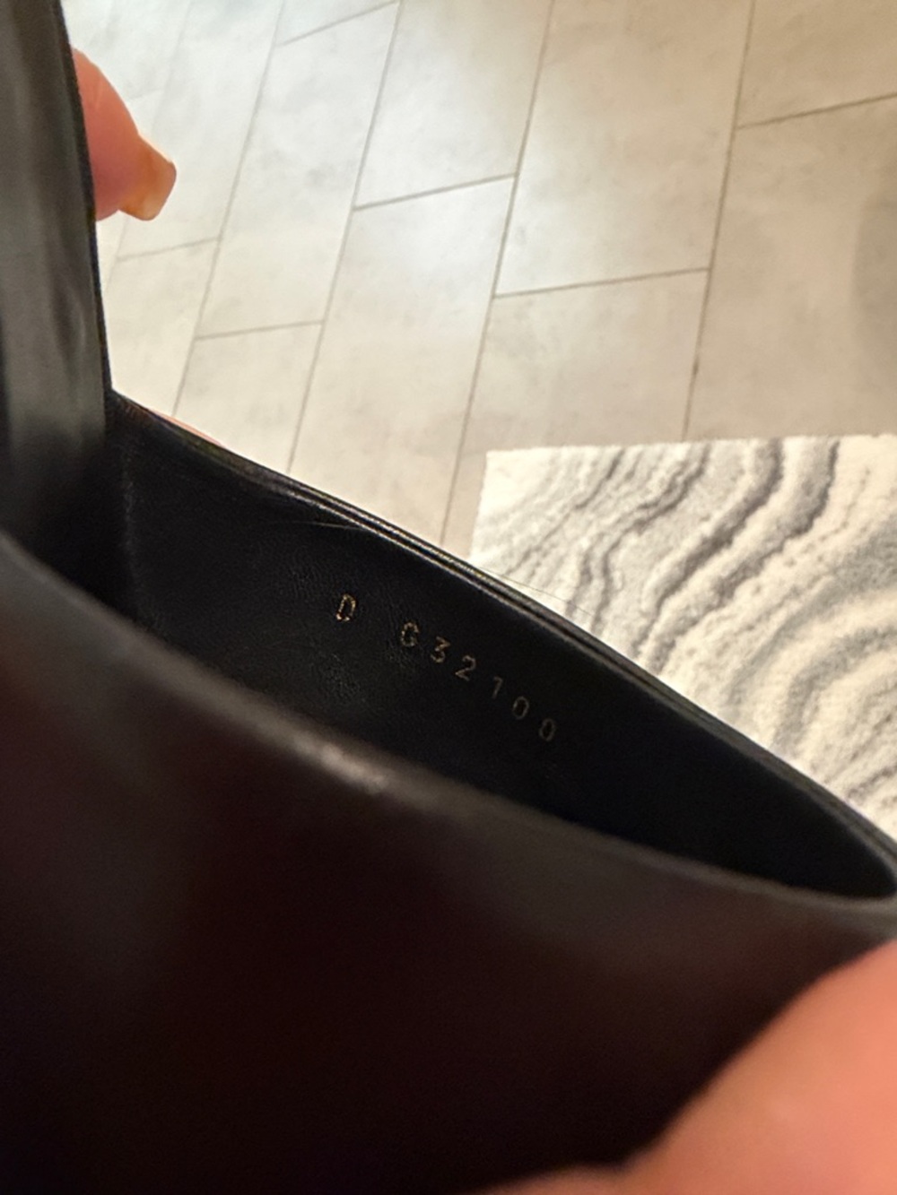 CHANEL Interlocking CC logo Black Leather Pointed-Toe Pearl-Accent Mule Heels - Picture 9 of 12